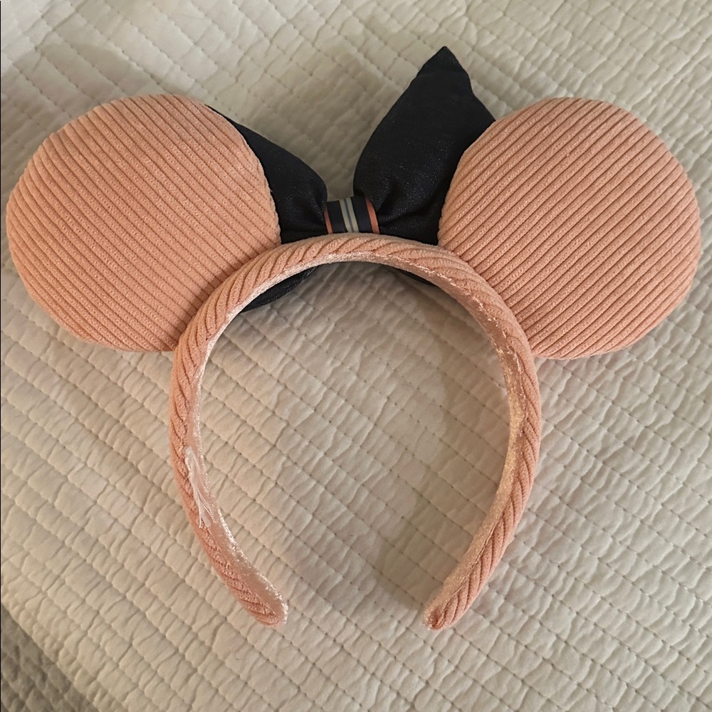 Set of 3 excellent condition Disney Parks Mickey/Minnie ears headbands - Picture 5 of 7